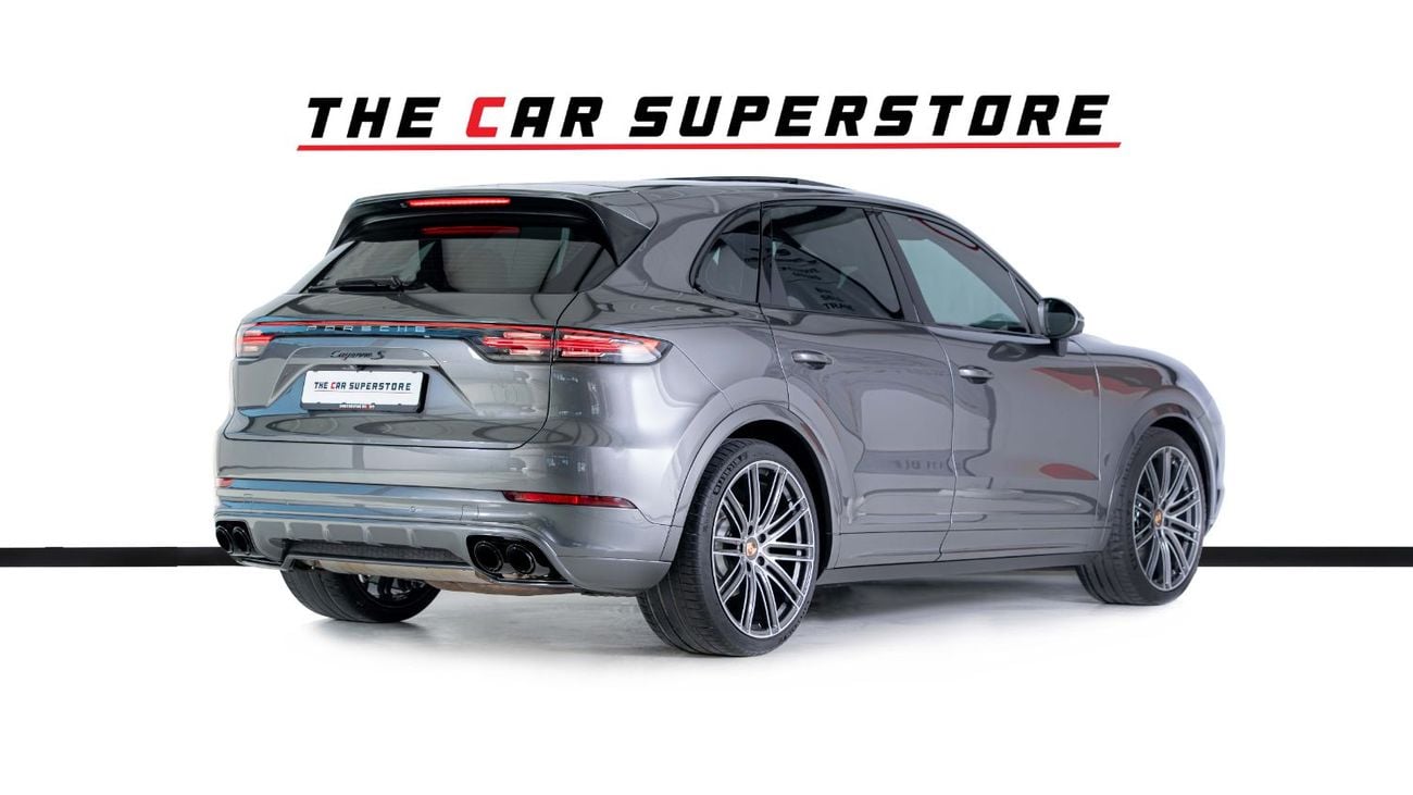 Porsche Cayenne S 2.9L (440 HP) High Specfications-Metallic Grey-Turbo Wheels-Black Brake Callipers