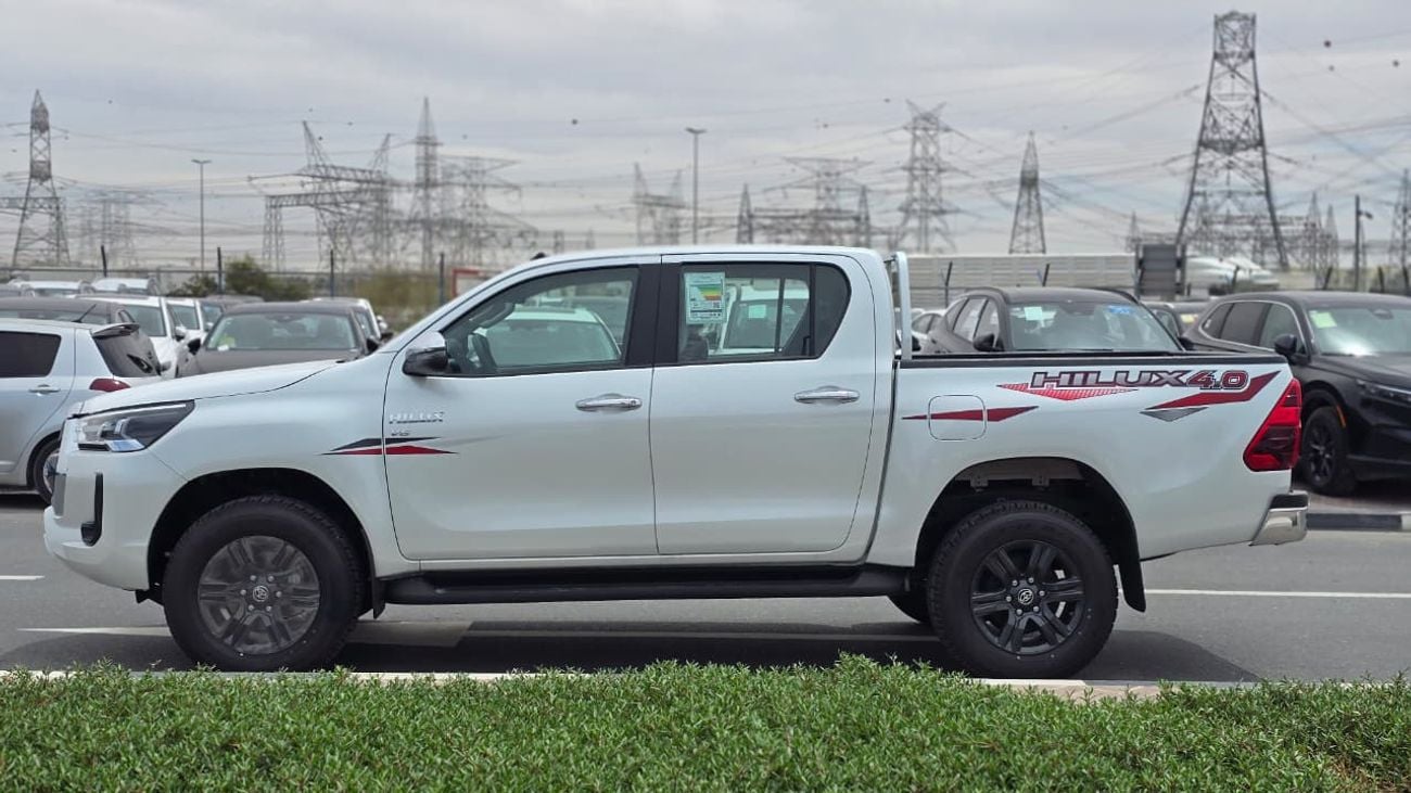 تويوتا هيلوكس BASE DC TRD 4.0L 4WD