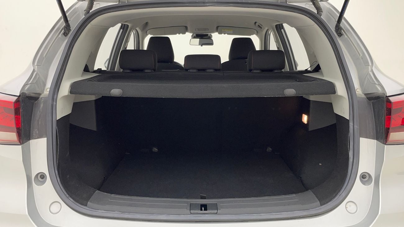 أم جي ZS STD 1.5 | بدون دفعة مقدمة | اختبار القيادة في المنزل