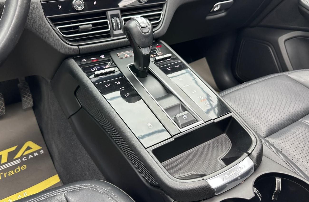 Porsche Macan STD 2023 Porsche Macan, 1 Year Unlimited Km Warranty, Full Porsche Service History, GCC