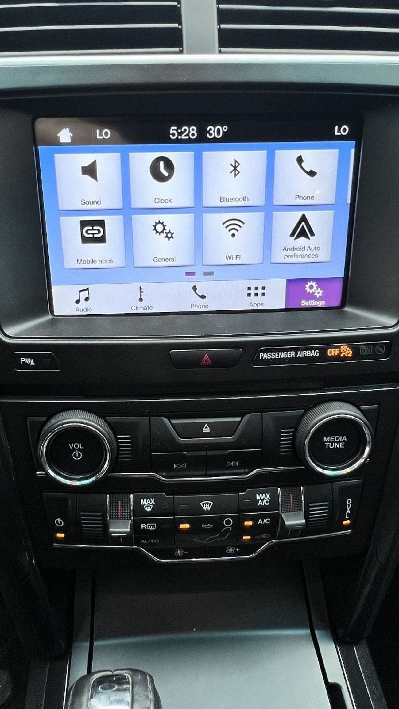 Ford Explorer Ford Explorer XLT 2017 - GCC - Full Service History