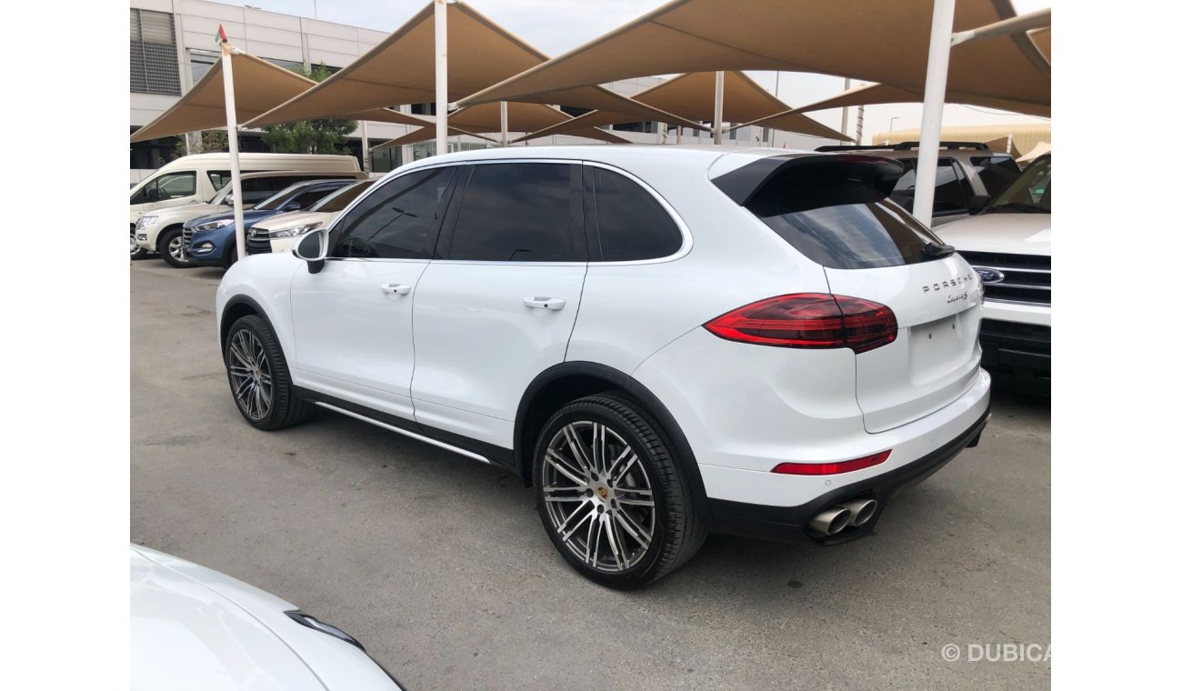 Porsche Cayenne GCC