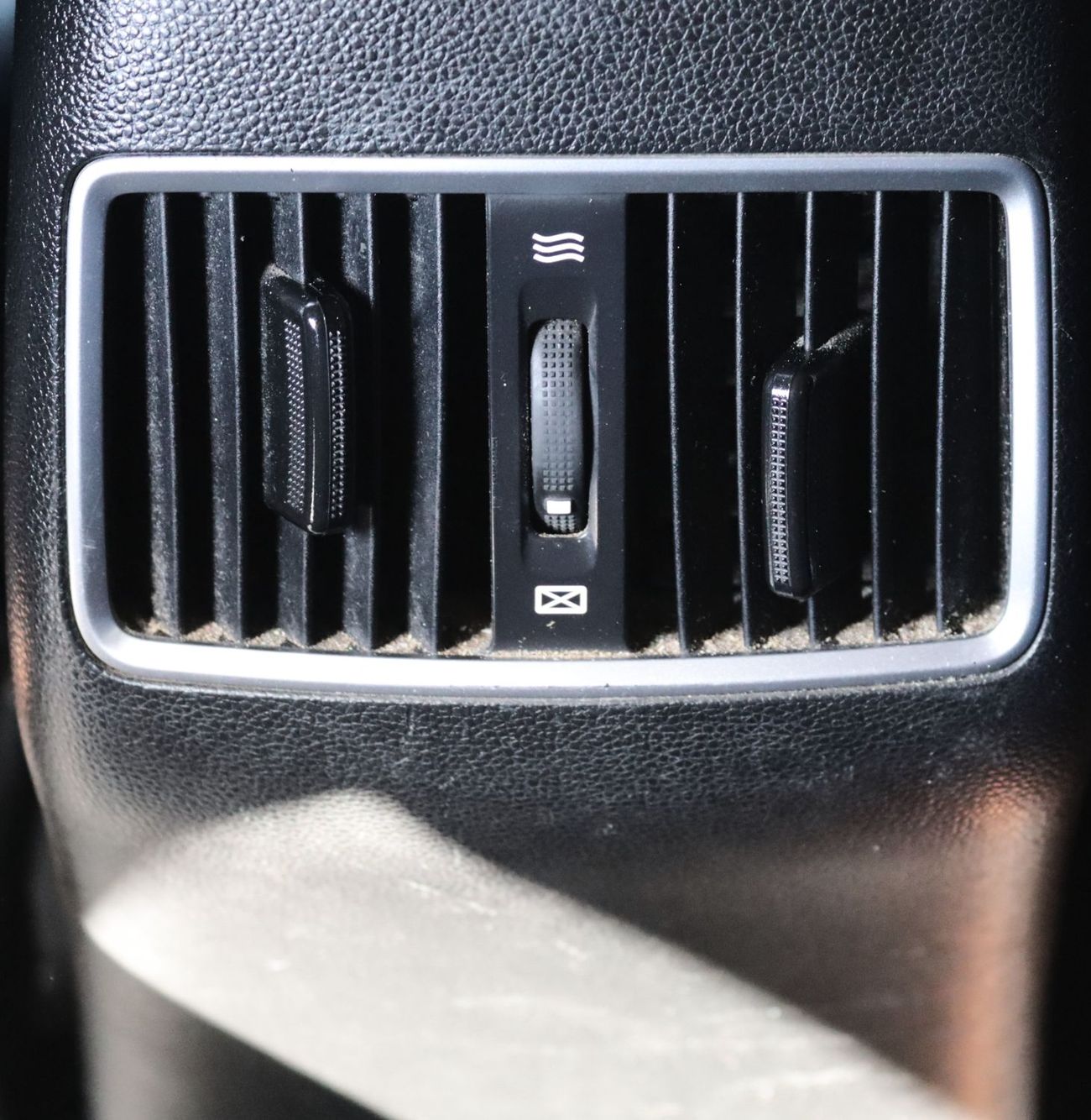 هيونداي كريتا هيونداى كريتا -2020 - خليجى بدون حوادث - محرك 1.6L - ممشى 88000 بحاله ممتازه