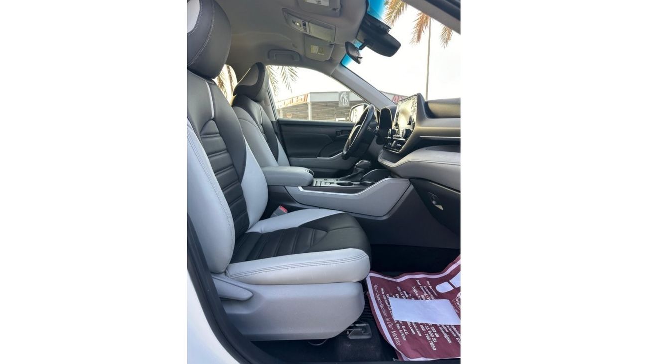 Toyota Highlander LE TOYOTA HIGHLADER