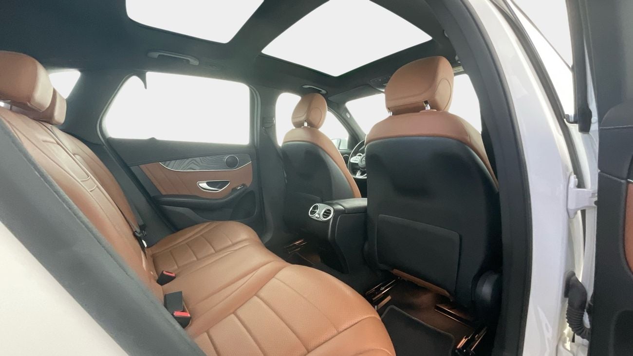 مرسيدس بنز GLC 200 Premium+ | upto AED 20,000 Ramadan Discount | شامل الضمان | 0 ﺪﻔﻋﺓ ﺃﻮﻟﻯ