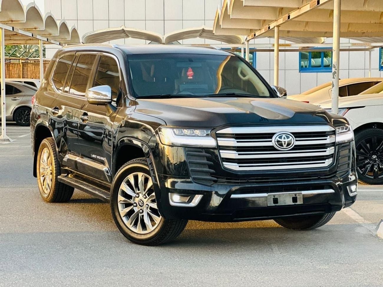 Toyota Land Cruiser GXR Toyota Landcruiser 2019 Facelift 2024 V6