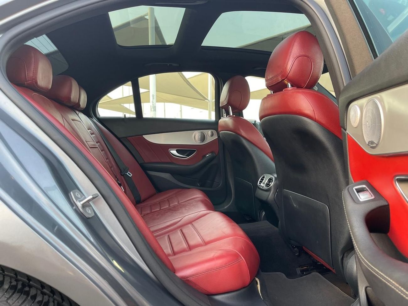 مرسيدس بنز C 300 سبورت