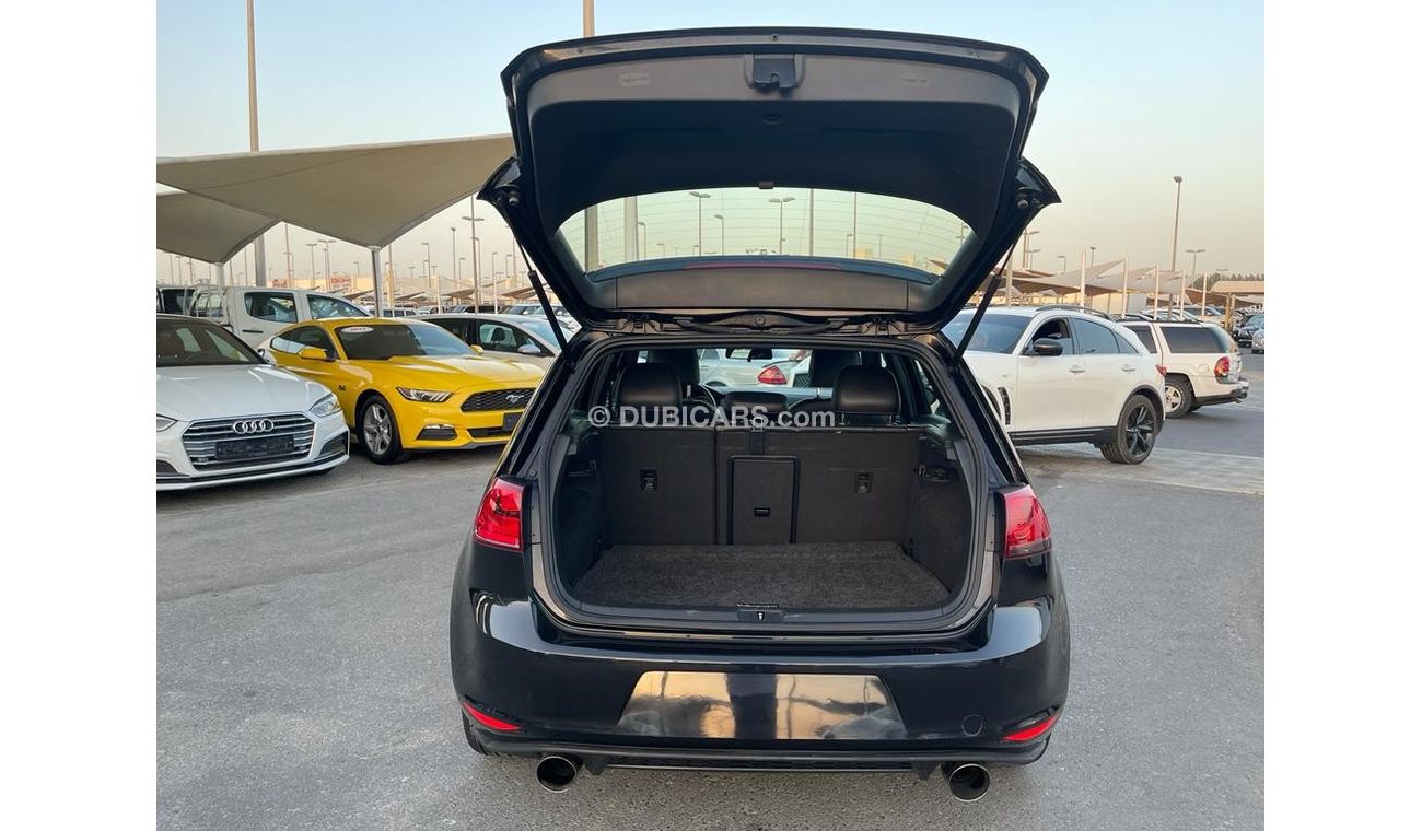 Volkswagen Golf GTI P2 Volkswagen Golf GTi