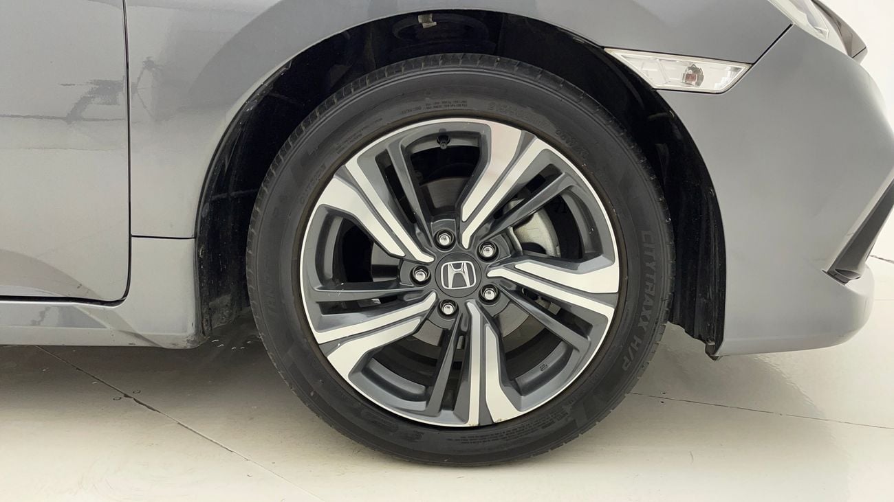 هوندا سيفيك LX SPORT 1.6 | بدون دفعة مقدمة | اختبار القيادة في المنزل