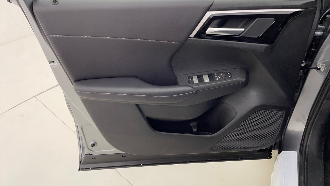 ميتسوبيشي آوتلاندر H/L SYNTHETIC LEATHER SEATS WITH SUNROOF 2.5 | بدون دفعة مقدمة | اختبار القيادة في المنزل