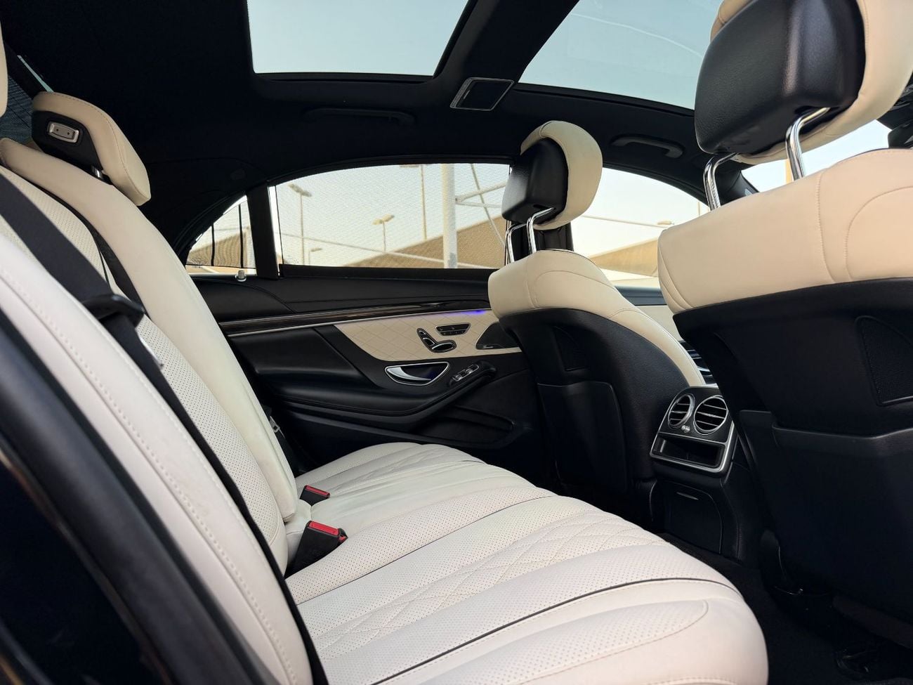 مرسيدس بنز S 560 STD AMG