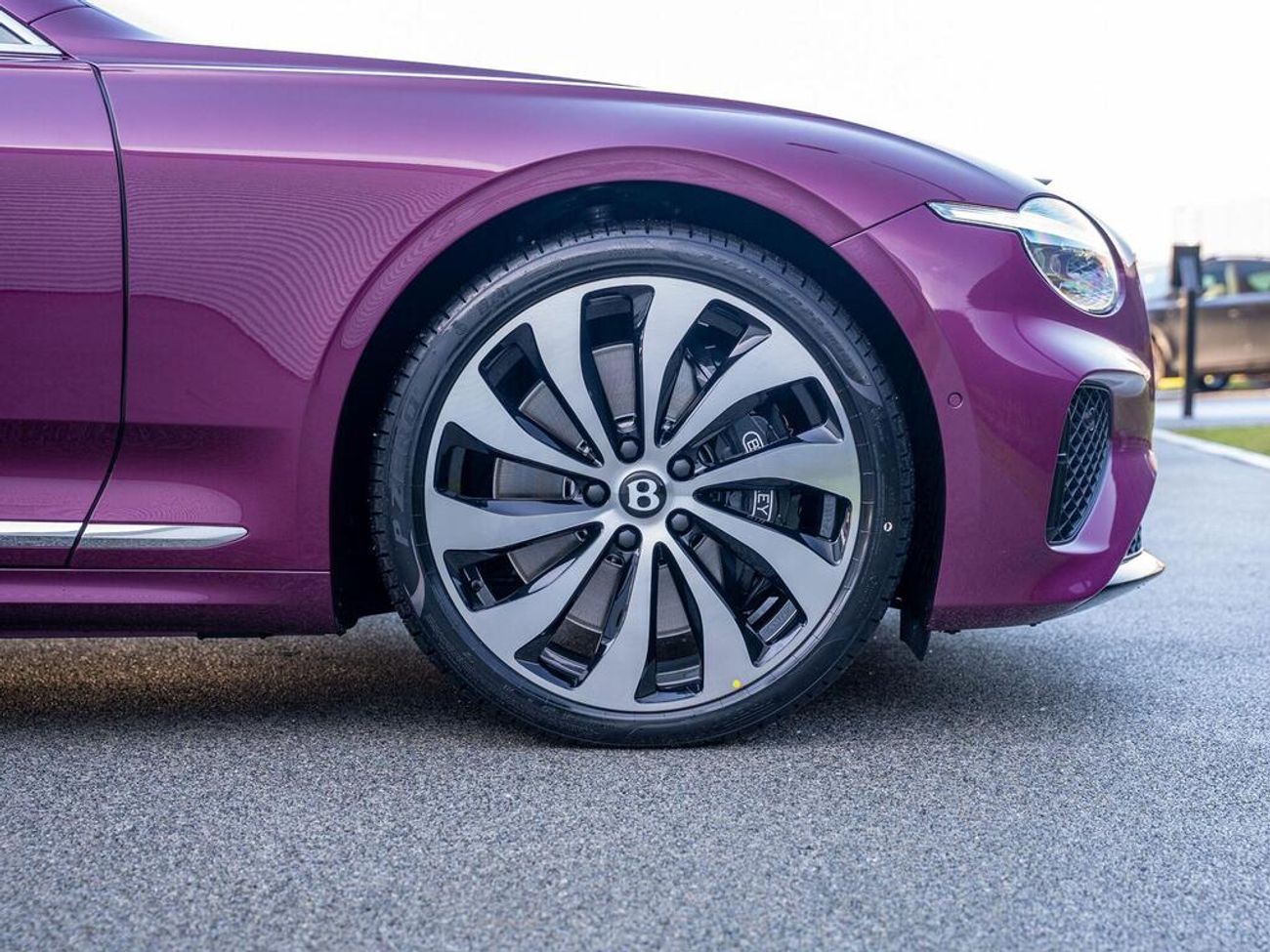 بنتلي كونتيننتال 4.0 V8 High-Performance 25.9kWh GTC Auto 4WD Euro 6 (s/s) 2dr (EXPORT ONLY)