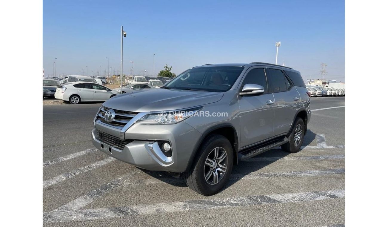 Toyota Fortuner *Offer*2017 TOYOTA FORTUNER 7 SEATER / EXPORT ONLY
