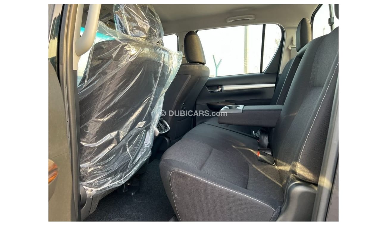 Toyota Hilux S GLX Double Cab 2.8L 4-Cyl Diesel (Full-Option)