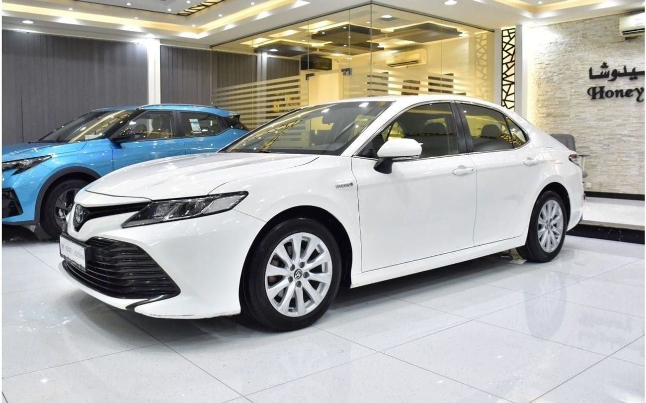 تويوتا كامري EXCELLENT DEAL for our Toyota Camry LE Hybrid ( 2019 Model ) in White Color GCC Specs