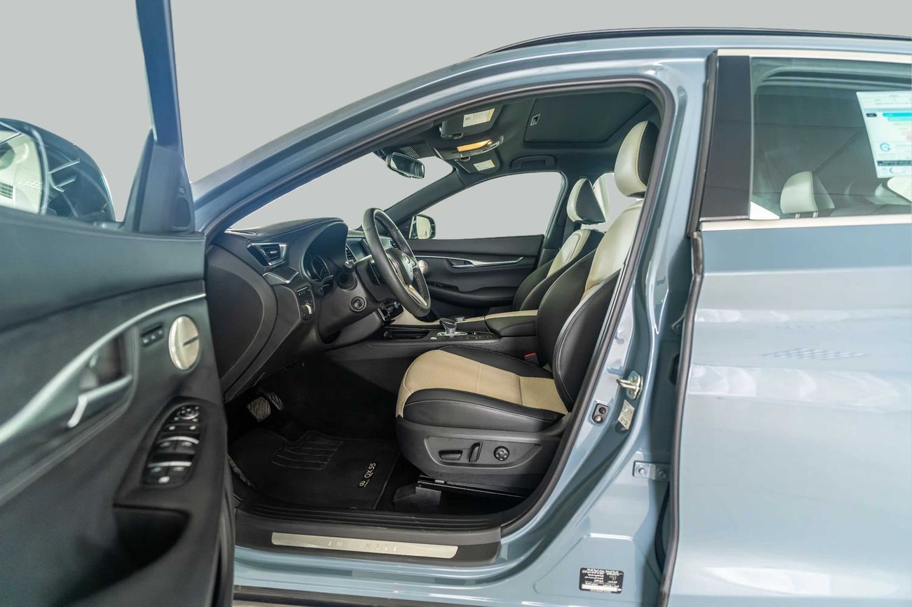 إنفينيتي QX55 LUXE 2.0