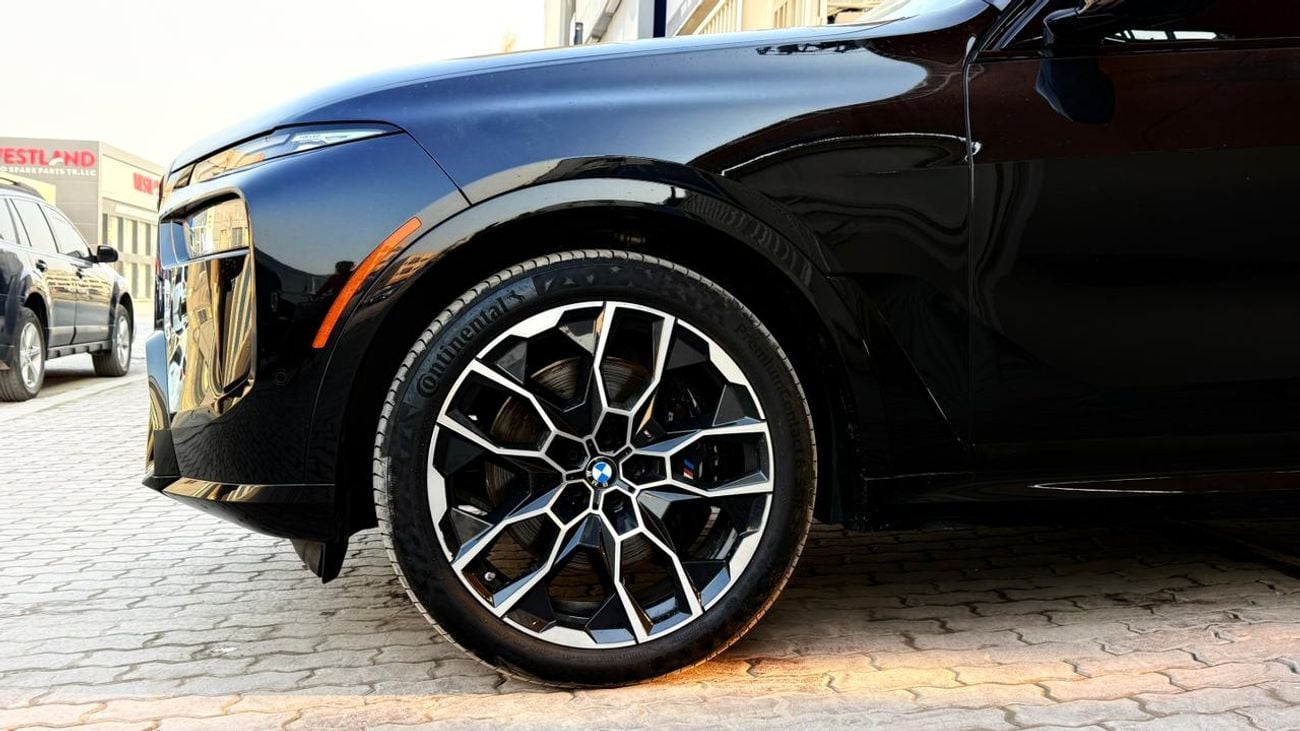 BMW X7 xDriveM60i (6 Seats)