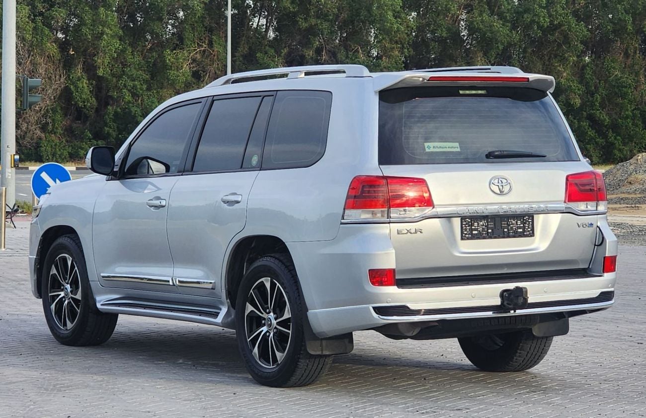 تويوتا لاند كروزر GX.R V6