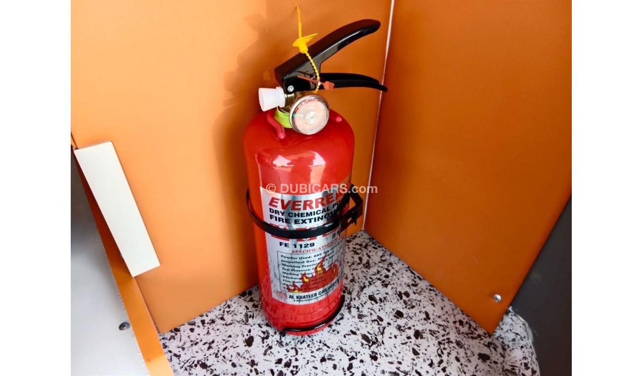 Toyota Hiace TOYOTA HIACE AMBULANCE RIGHT HAND DRIVE (PM1244)