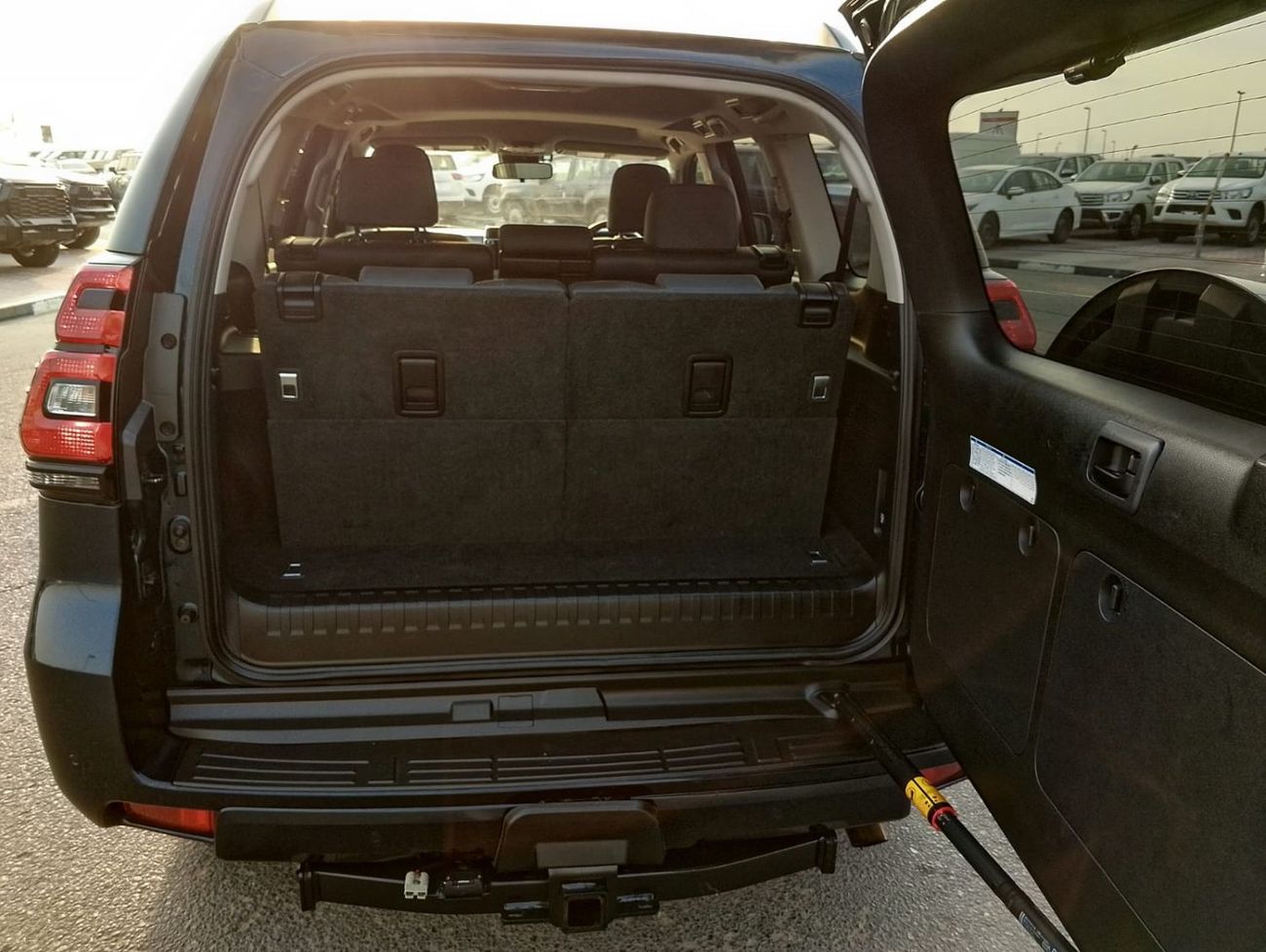 Toyota Prado Toyota prado 2018Model 2.8 Diesel Engine Colour blue Full option push start Transmission Automatic I