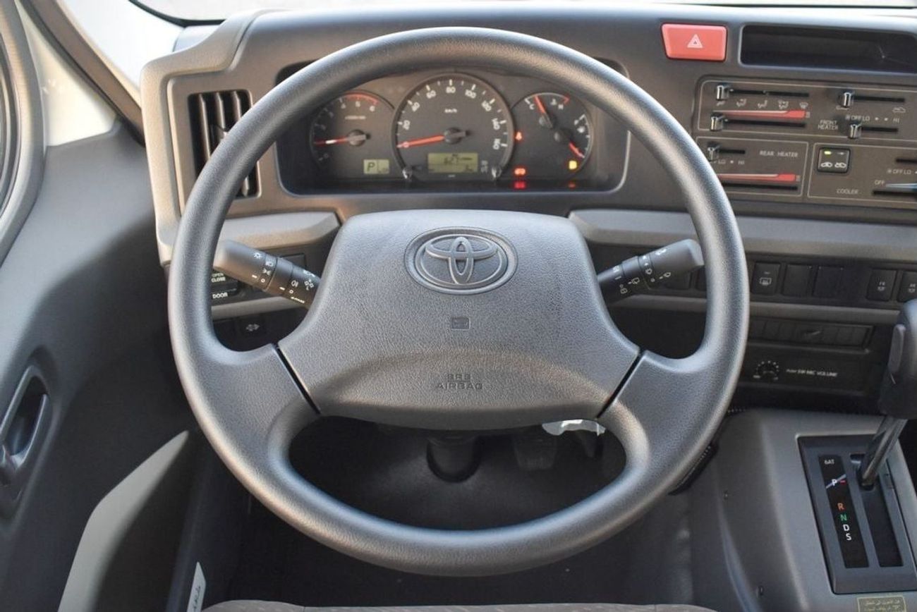 Toyota Coaster 23 SEATER 2.8 DSL AT 2025YM