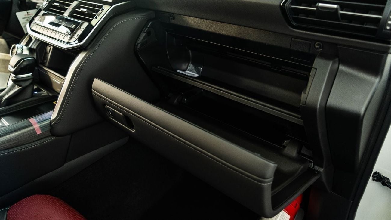 Toyota Land Cruiser VXR 3.5 TT || 2026