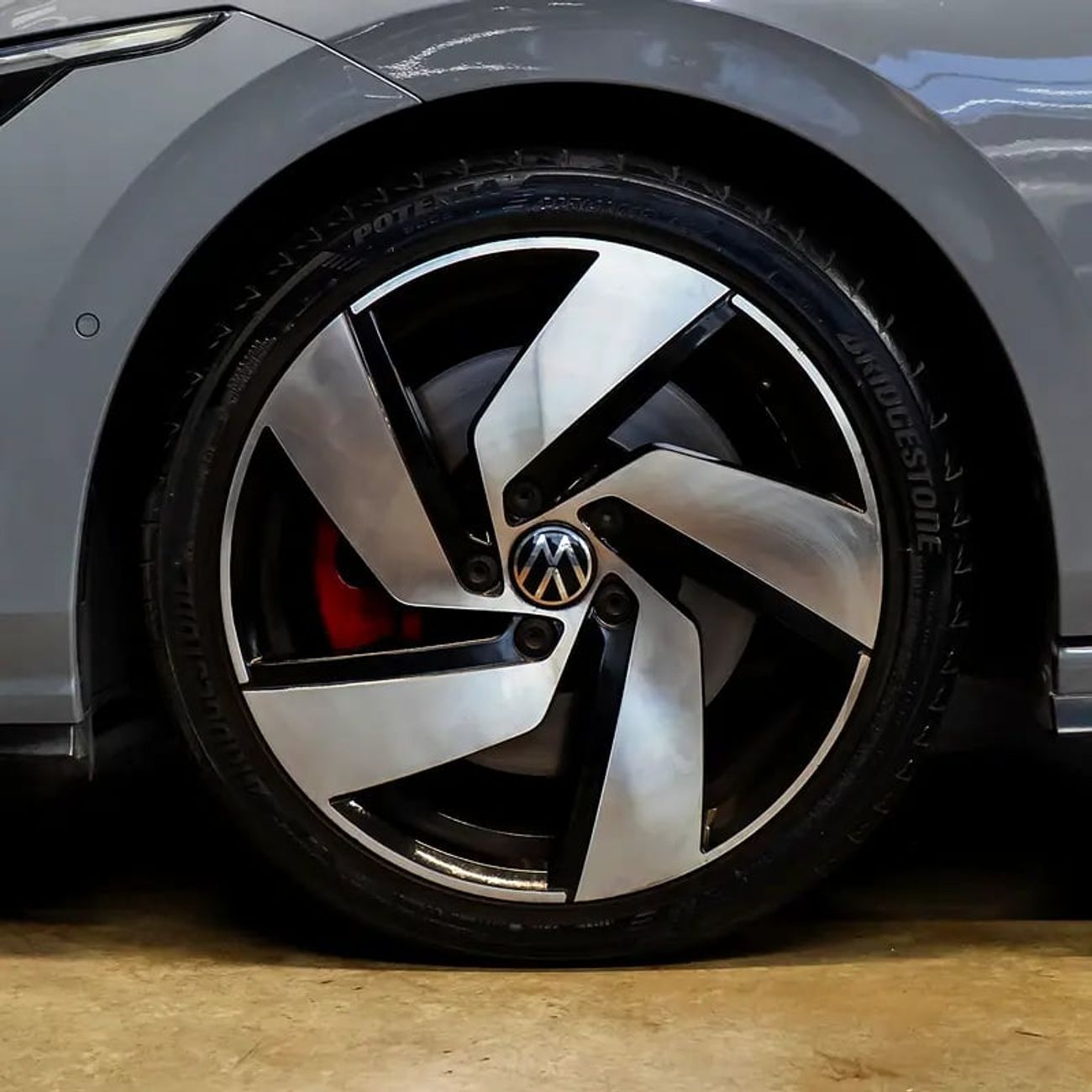 فولكس واجن جولف AED 1,915  pm • 0% Downpayment • VW GTI • Agency Warranty