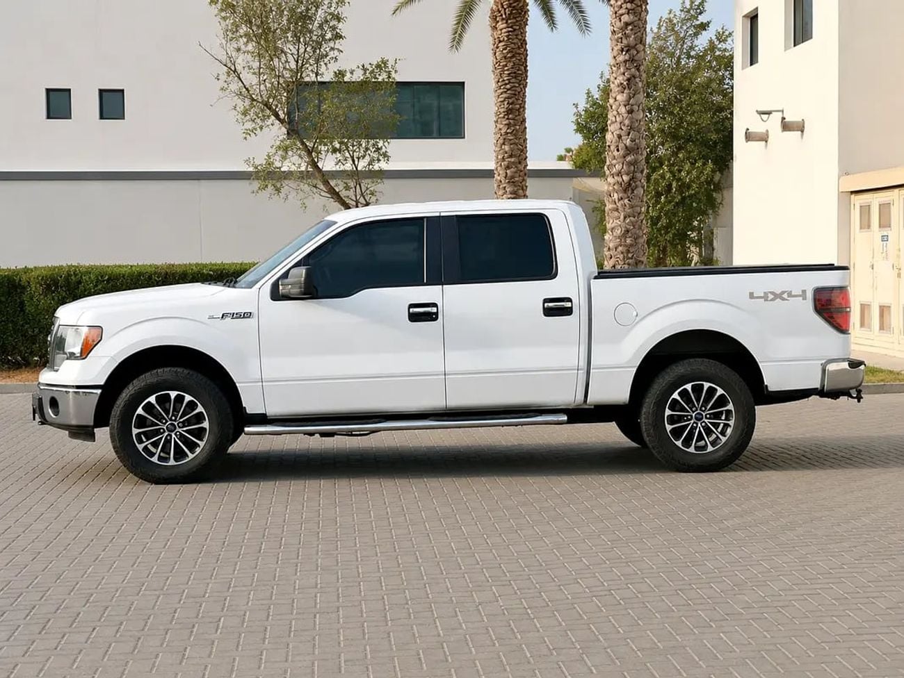 Ford F-150 XLT GCC Specs