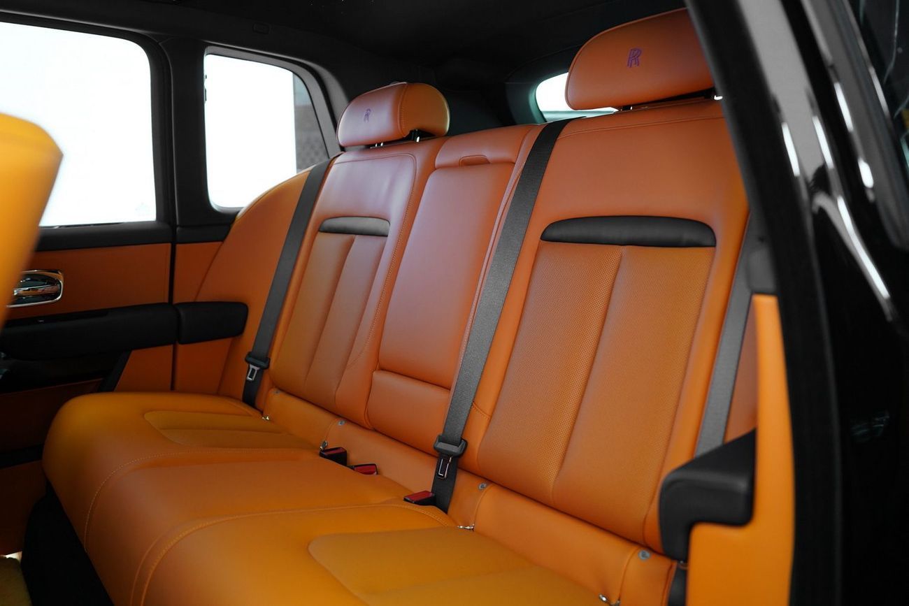 رولز رويس كولينان SILVER BADGE