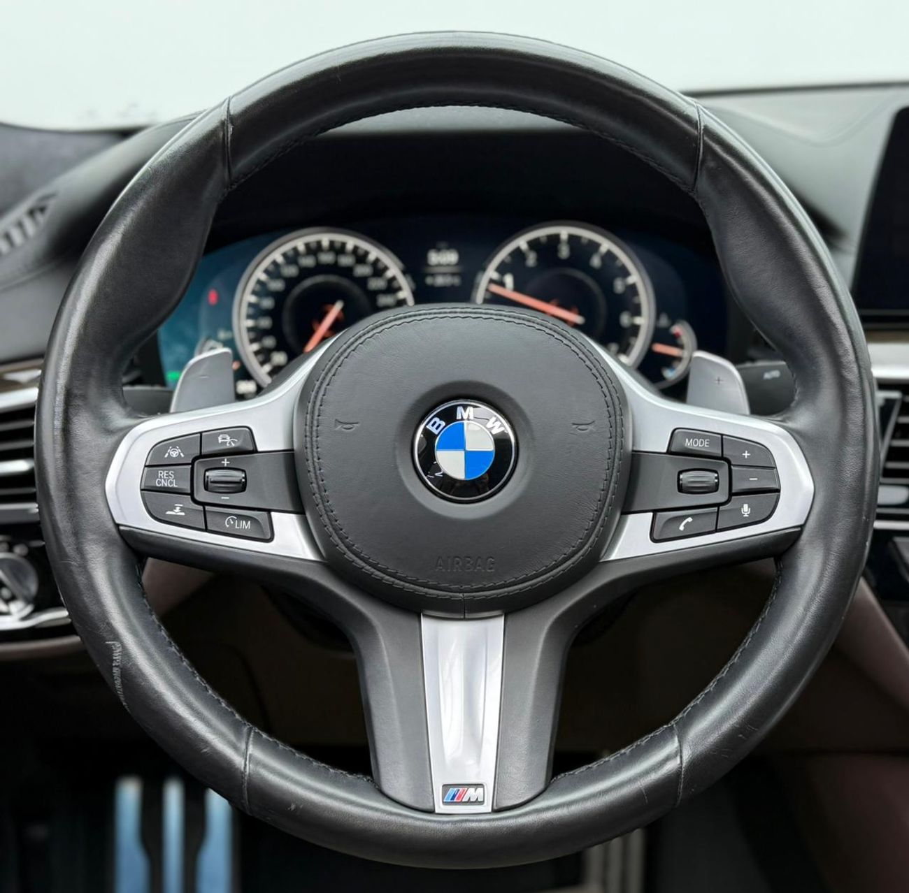 بي أم دبليو 530i 2018 BMW 530i M-Kit Masterclass, 2025 BMW Warranty + Service Pack, Full BMW Service History, GCC