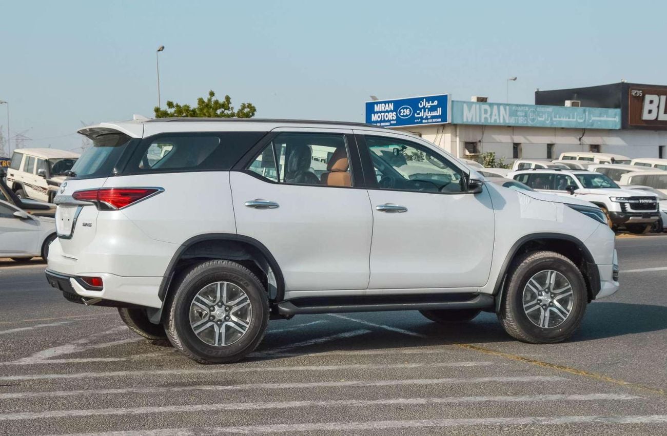 Toyota Fortuner EXR TOYOTA FORTUNER 2.7L 4WD PETROL SUV 2026 - WHITE
