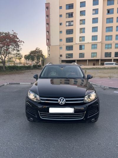 فولكس واجن طوارق R-LINE