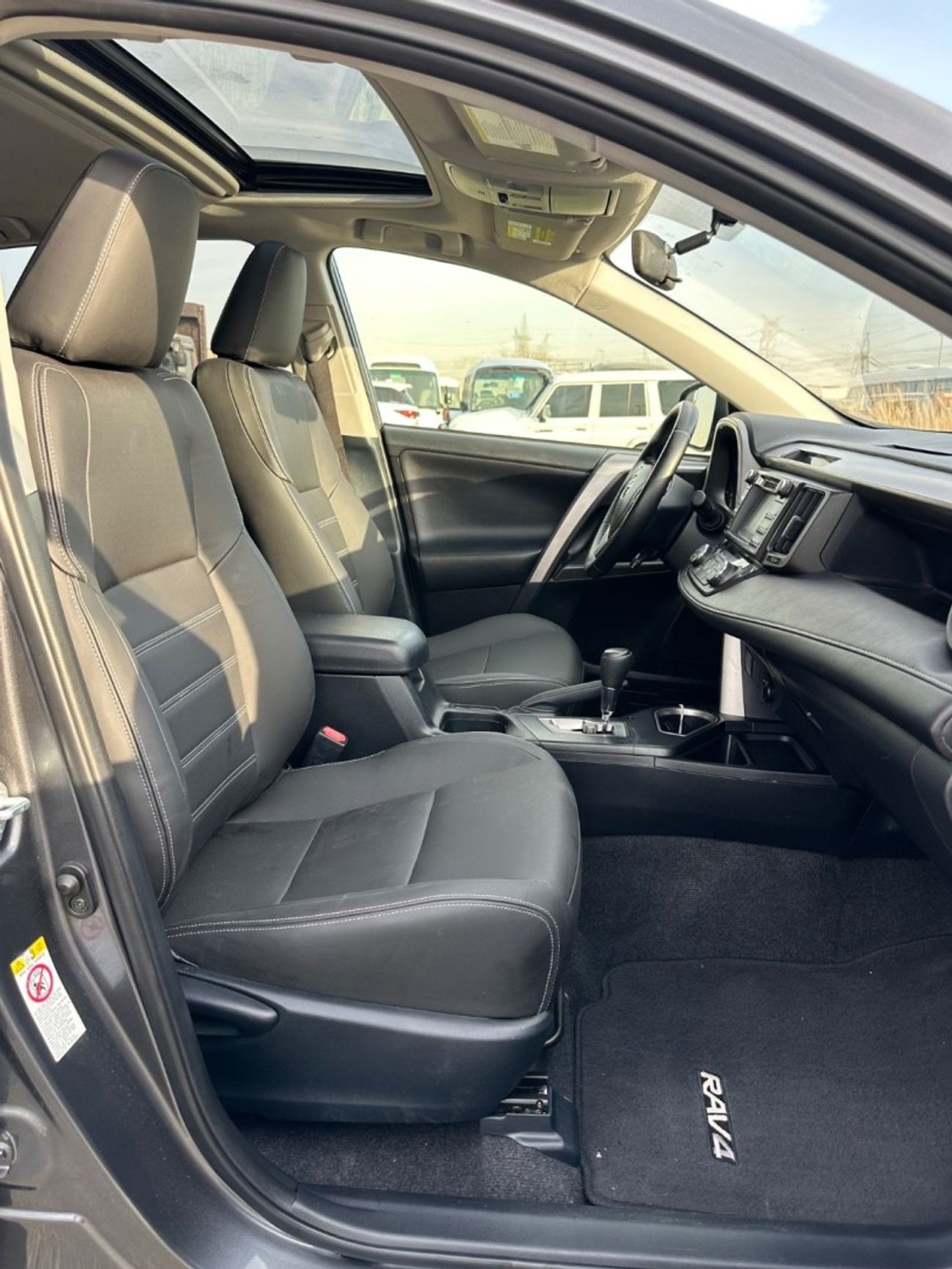 Toyota RAV4 XLE 2.5 Hybrid