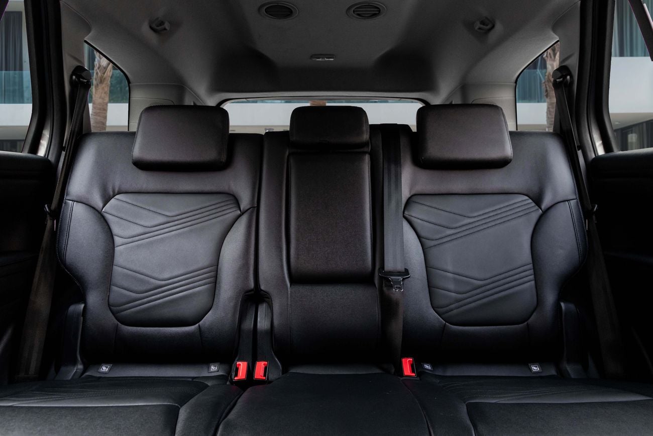 Ford Everest XLT | 2,350 P.M | 0% Downpayment | Perfect Condition!
