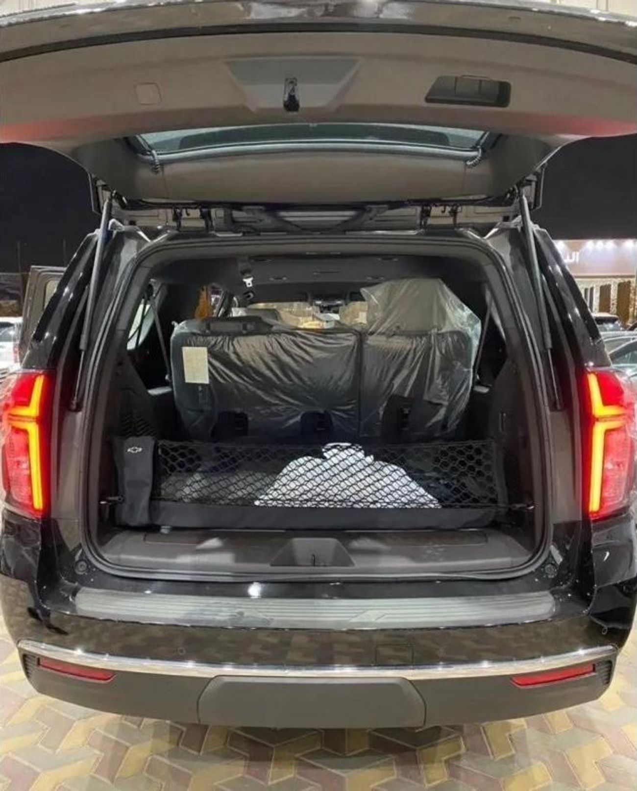 Chevrolet Tahoe LS 5.3L RWD