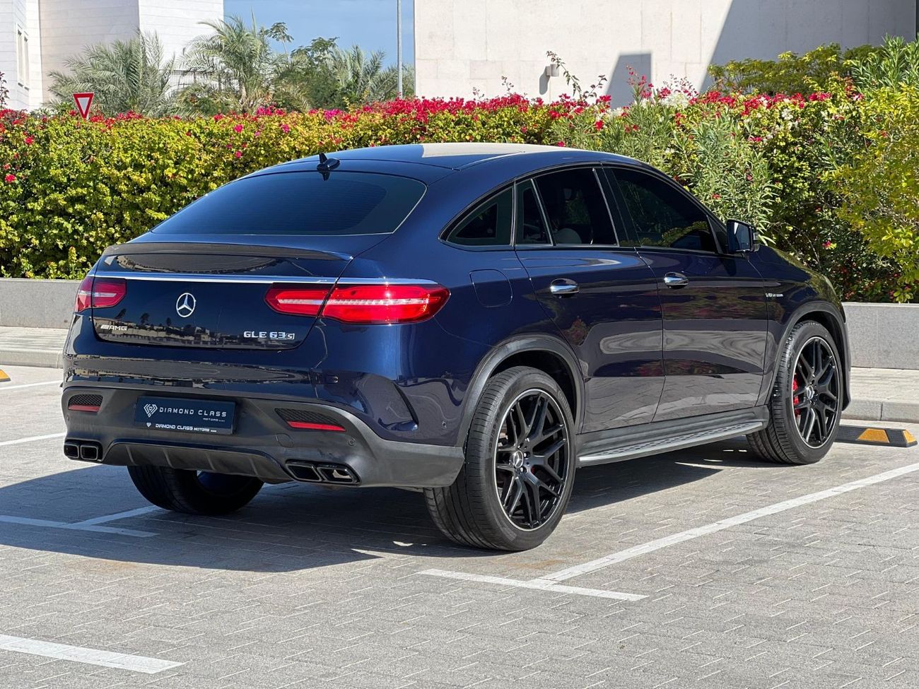 Mercedes-Benz GLE 63 AMG Mercedes AMG GLE63S Coupe   Full option  Panoramic  360 Camera  2017 GCC Under Warranty  Full Servic