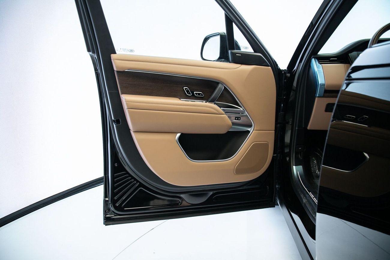 لاند روفر رينج روفر Range Rover SE P400 LWB 7 Seated