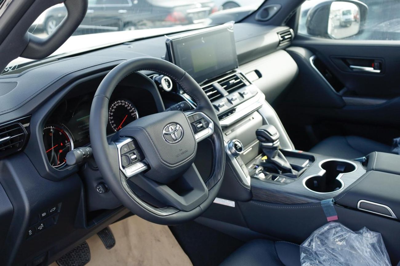 تويوتا لاند كروزر TOYOTA LANDCRUISER 300 3.3L DIESEL ZX 7 AUTO