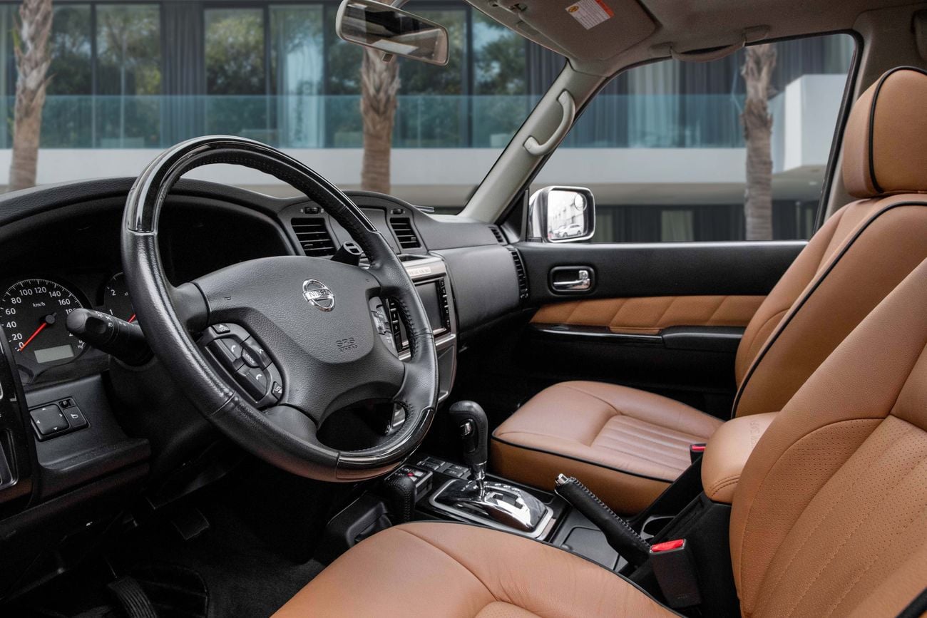 Nissan Patrol Patrol Super Safari | 3,330 P.M | 0% Downpayment | Perfect Condition! | Ramadan Offer!