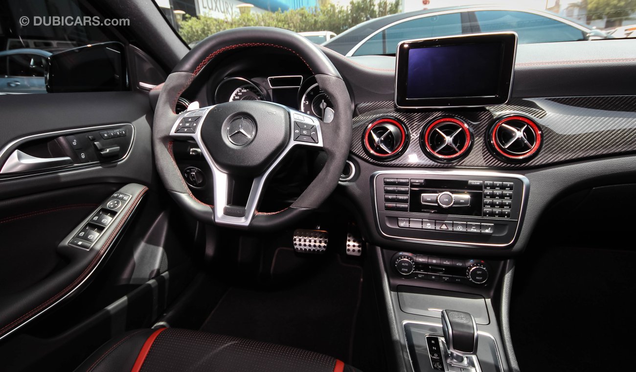 Mercedes-Benz GLA 45 4-Matic / AMG