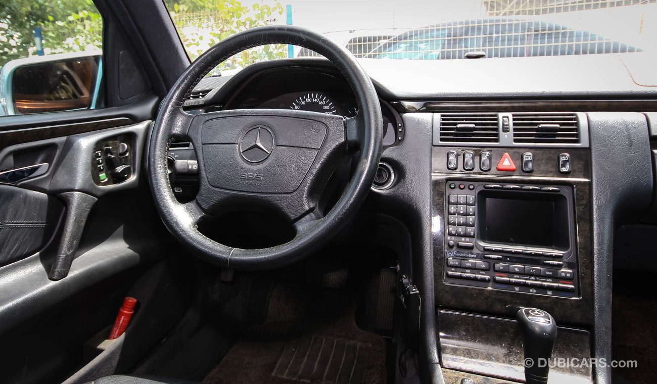Mercedes-Benz E 430