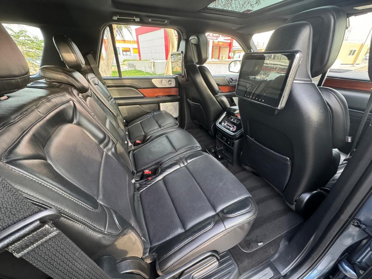 Lincoln Navigator Reserve LINCOLN NAVIGATOR 2018 GCC FULL SERVICE HISTORY