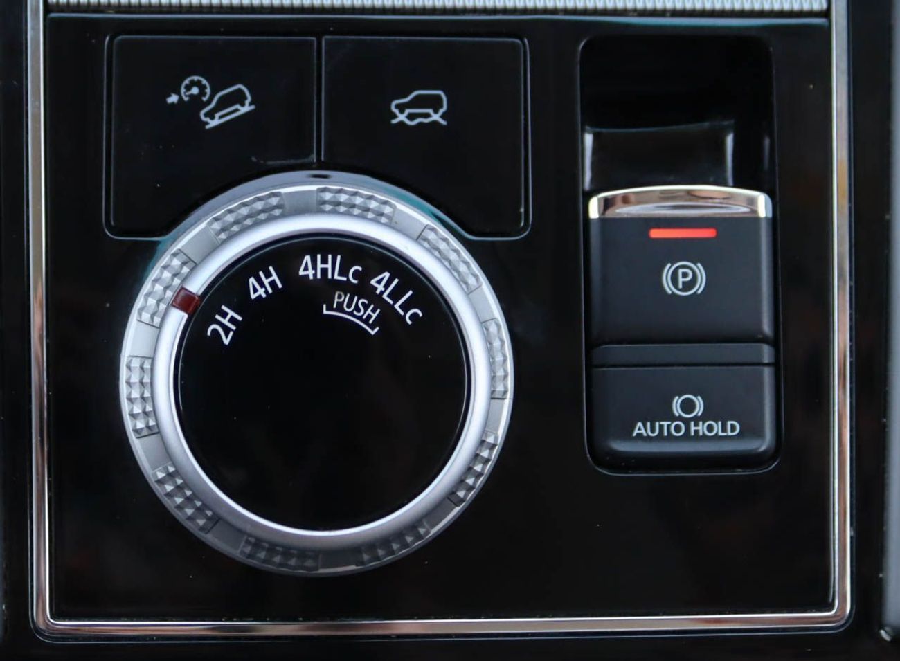 ميتسوبيشي مونتيرو سبورت GLS Premium 3.0L (7 Seater) Mitsubishi Montero Sport 2021 GCC, V6, Full Option, Accident Free, Excel