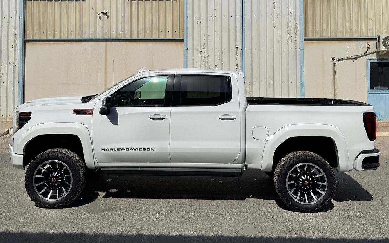 جي أم سي سييرا 6.2 V8 1500 AT4 harley davidson in LEFT HAND DRIVE