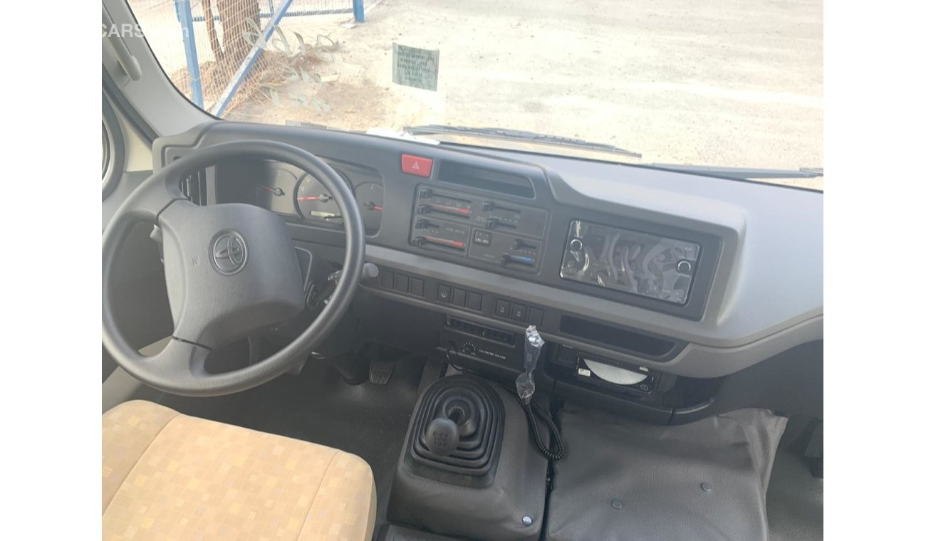 Toyota Coaster 30 SEATS