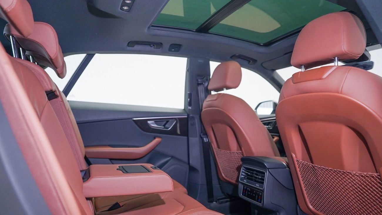 أودي Q8 55 TFSI quattro (340 HP) | AED 5,903PM | Warranty November 2027 - Service November 2026 | GCC