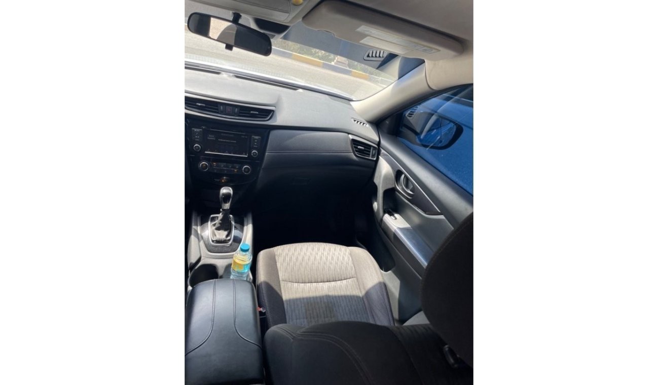 Nissan Rogue Nissan Rogue   (USA _ SPEC) - 2019 - VERY GOOD CONDITION
