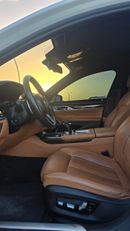 BMW 750Li Luxury 4.4L (443 HP)