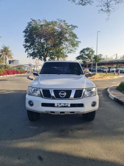 Nissan Patrol Safari Super Safari 4.8L M/T