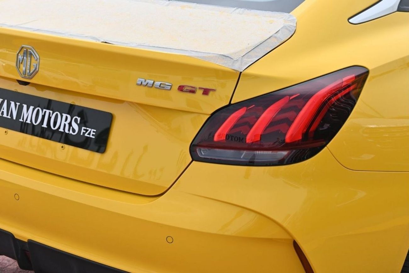 أم جي GT MG GT 1.5L fastback sedan, Mid Option, Model 2023, Color Yellow